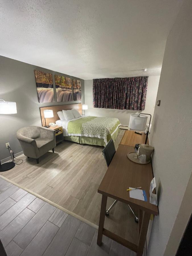 Days Inn By Wyndham Alpena Exterior foto
